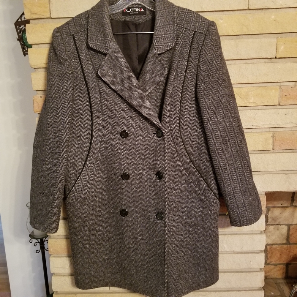 Alorna by Greg James Ladies Coat LARGE
